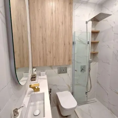 Marbel - An Exquisitely Designed Retreat In The Heart Of By The Sea Garden With Free Parking Apartment Burgas