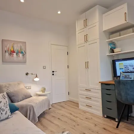 Apartament Marbel - Designer Retreat With Free Parking Burgas City