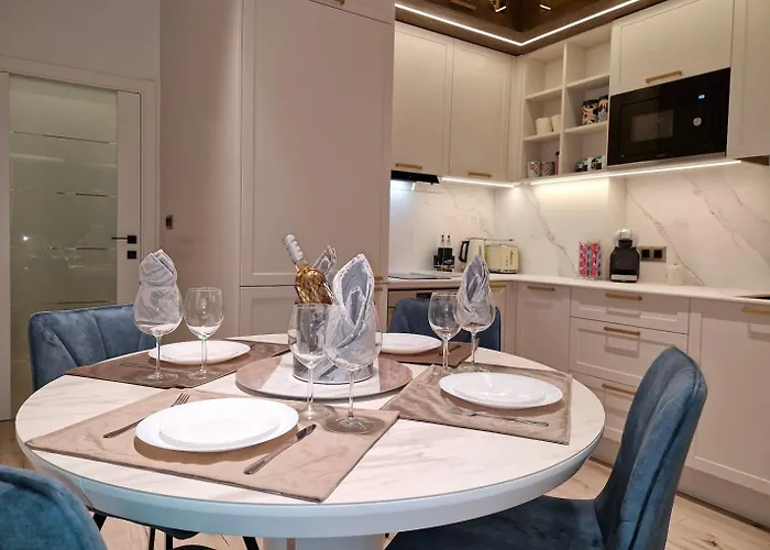 Marbel - Designer Retreat With Free Parking דירה בורגאס