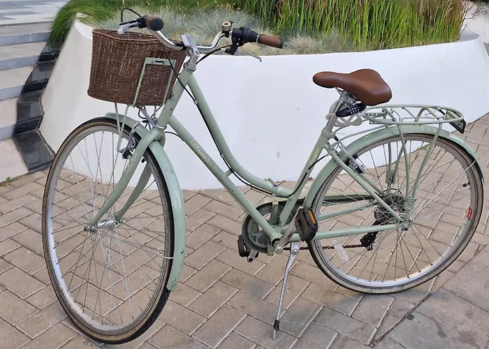 Marbel - Designer Retreat With Free Parking דירה