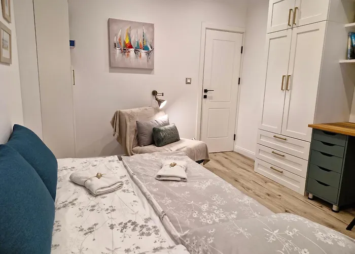 Marbel - Designer Retreat With Free Parking Burgas City