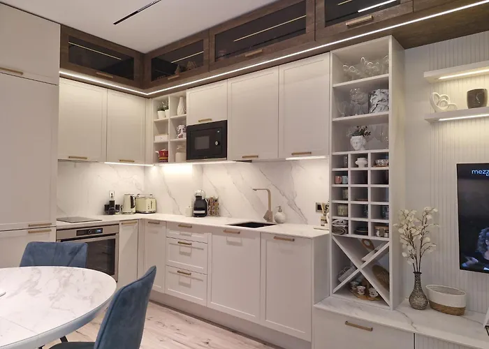 Marbel - Designer Retreat With Free Parking בורגאס