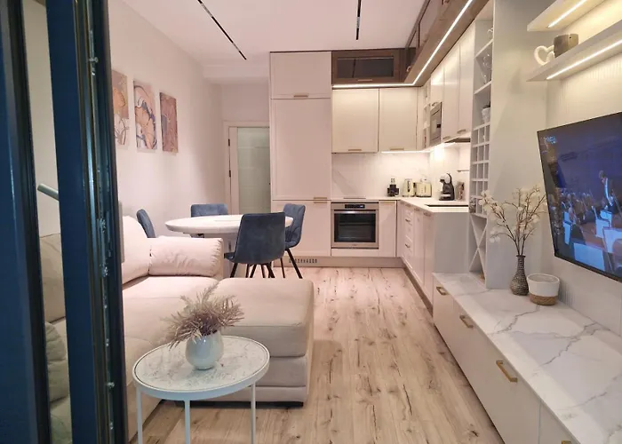 Marbel - Designer Retreat With Free Parking * Burgas City
