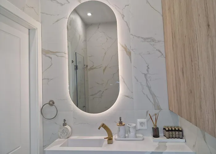 דירה Marbel - Designer Retreat With Free Parking *