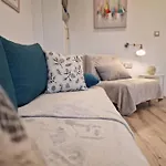 Marbel - Designer Retreat With Free Parking * Burgas