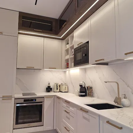 Marbel - Designer Retreat With Free Parking Apartmán *