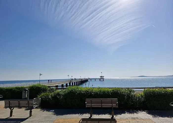 Apartament Marbel - Designer Retreat With Free Parking